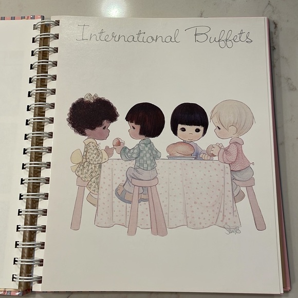 💕Precious Moments Collection💕 | Vintage Cookbook | 1988 | Bonus Included 🧁 - Picture 3 of 14